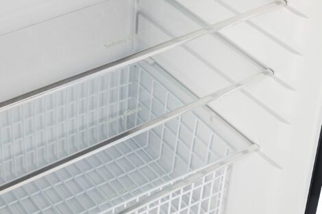 Unique Appliances 27" 14.0 Cu. Ft. Midnight Black Counter Depth Top Freezer Refrigerator-3