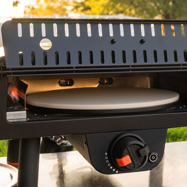 Blackstone® 21" Black Pizza Oven -4