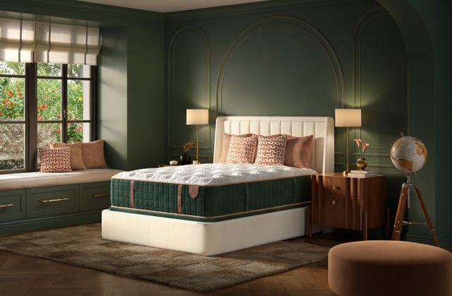 Simmons® Luxury Escape No. 5 Wrapped Coil 15.5" Medium Tight Top King Mattress-1