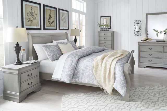 Signature Design by Ashley® Kordasky 2-Piece Gray Queen Sleigh Bed Set-3