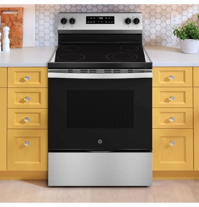 GE® 400 Series 30" Stainless Steel Freestanding Electric Range-3