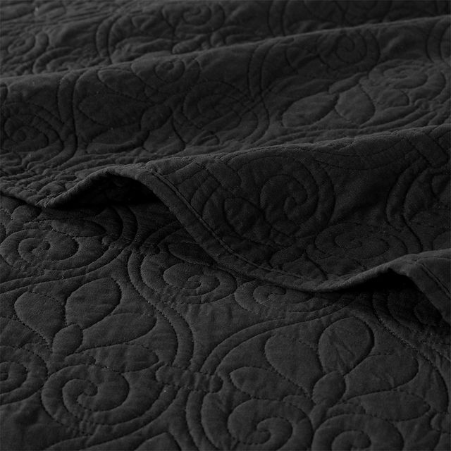 Olliix by Madison Park Black King/California King Quebec Reversible Coverlet Set-3