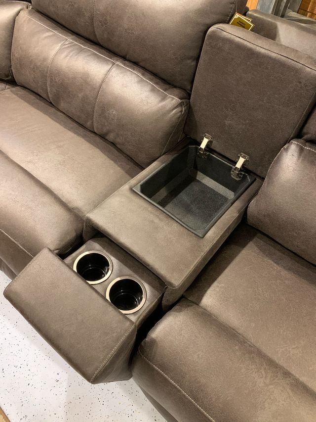 Southern Motion Manual Recline Dazzle Sectional-4