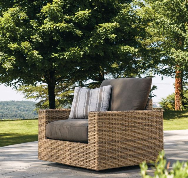 Lane Venture® Campbell Light Gray Swivel Lounge Chair-2