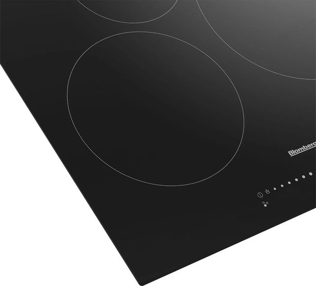 Blomberg® 24" Black Induction Cooktop-2