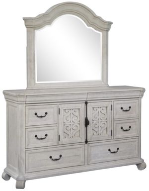 Click to view more images of the product.
