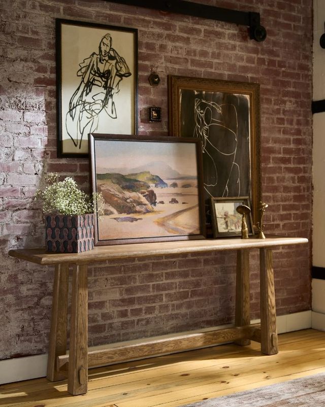 Universal Explore Home™ Griffith Park Sienna Console Table-1