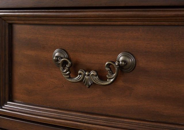 Signature Design by Ashley® Lavinton Brown 5-Drawer Chest-5