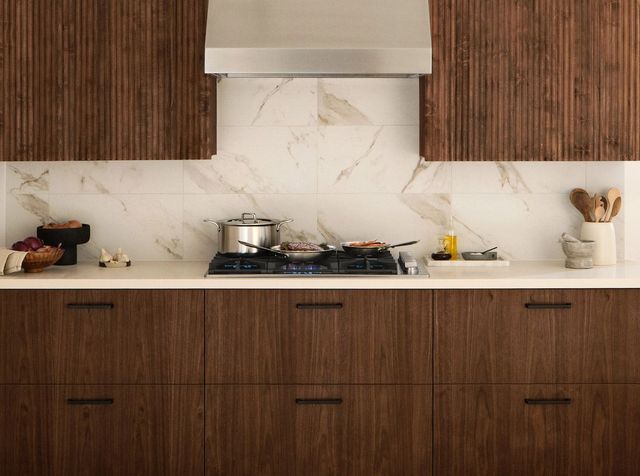BlueStar® X-8 36" Stainless Steel Gas Cooktop with Plated Trim-3