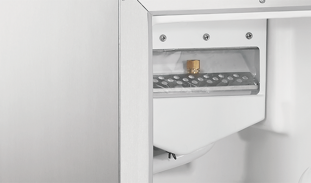 Scotsman® 15" 30 lb. Legacy Gourmet Cuber Stainless Steel Ice Maker SER# 3889-3