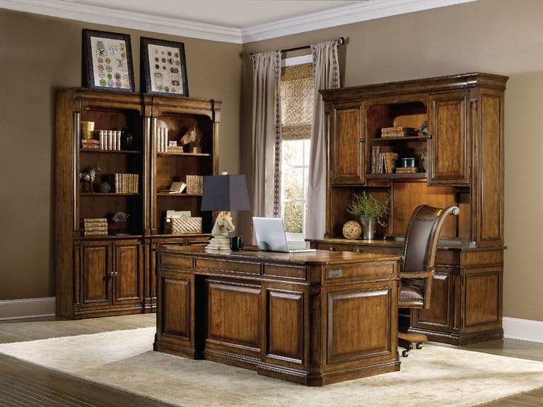 Hooker Furniture Tynecastle Chestnut Bunching Bookcase
