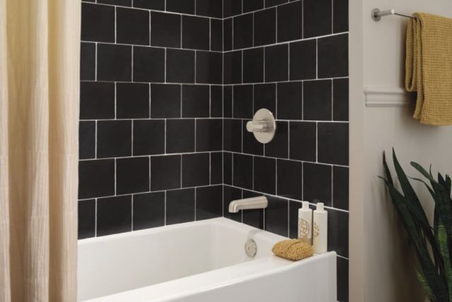 Peerless Flute™ Brushed Nickel Tub Trim Kit -2