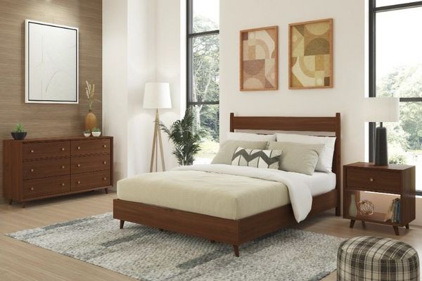 Flexsteel® Ludwig Walnut Queen Panel Bed