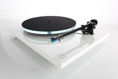 Rega Planar 3 Turntable-White
