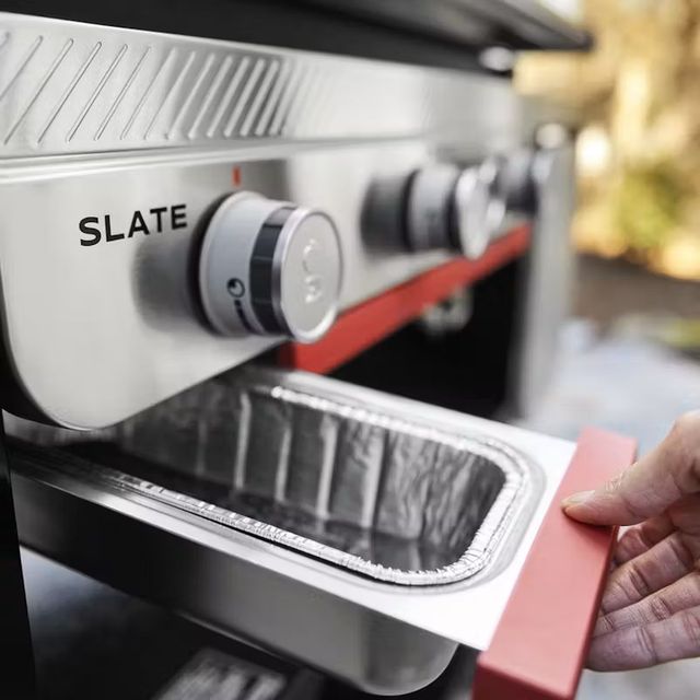 Weber® Slate® 3-Burner Black Natural Gas Freestanding Griddle-3