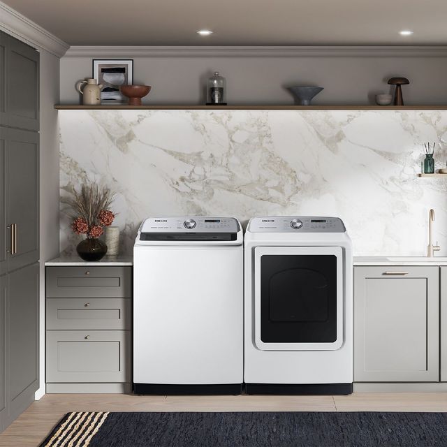 Samsung White Laundry Pair Smart Washer and Dryer