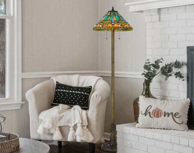 Cal® Lighting & Accessories Tiffany Antique Brass Floor Lamp-3