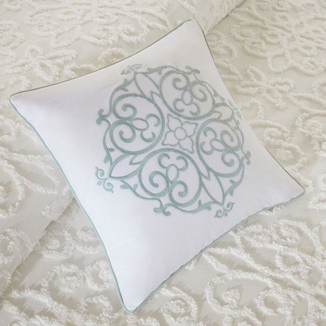 Olliix by Madison Park White Full/Queen Sabrina 4 Piece Tufted Chenille Comforter Set-3