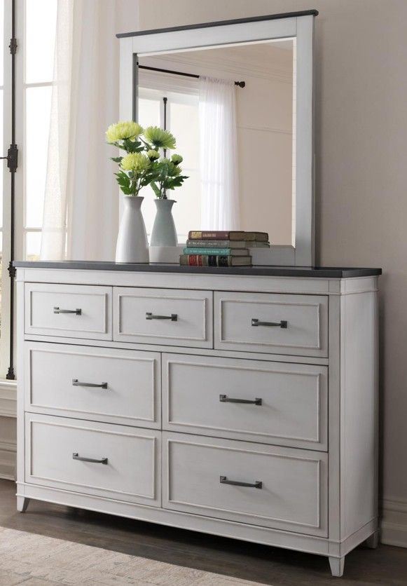 Martin Svensson Del Mar 4-Piece Gray/White Eastern King Bedroom Set-3