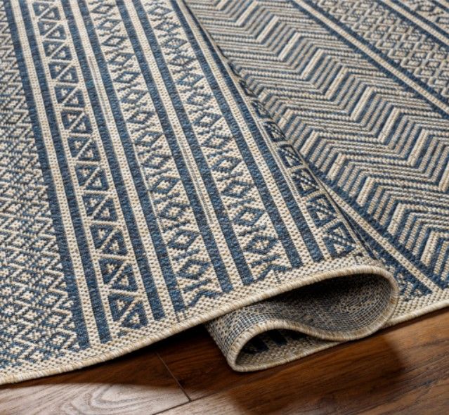 Surya Eagean Blue 4'x6' Area Rug-2