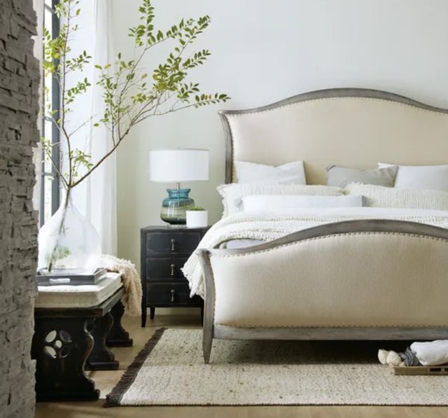 Hooker® Furniture Ciao Bella Speckled Gray/Tuscan White Queen Upholstered Panel Bed-2