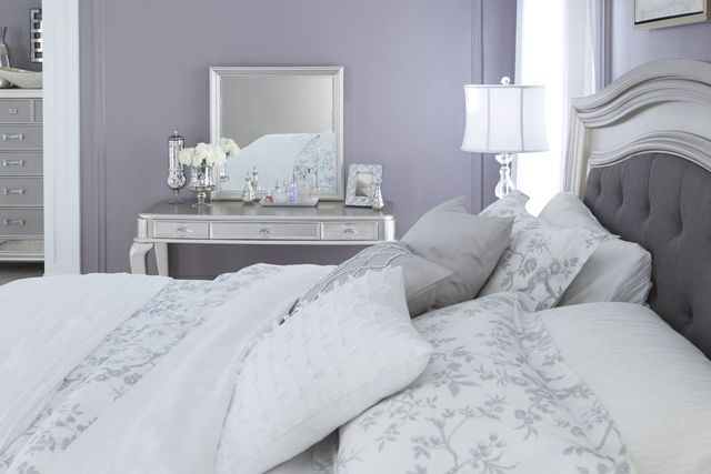 Signature Design by Ashley® Coralayne Silver California King Panel Bed-3