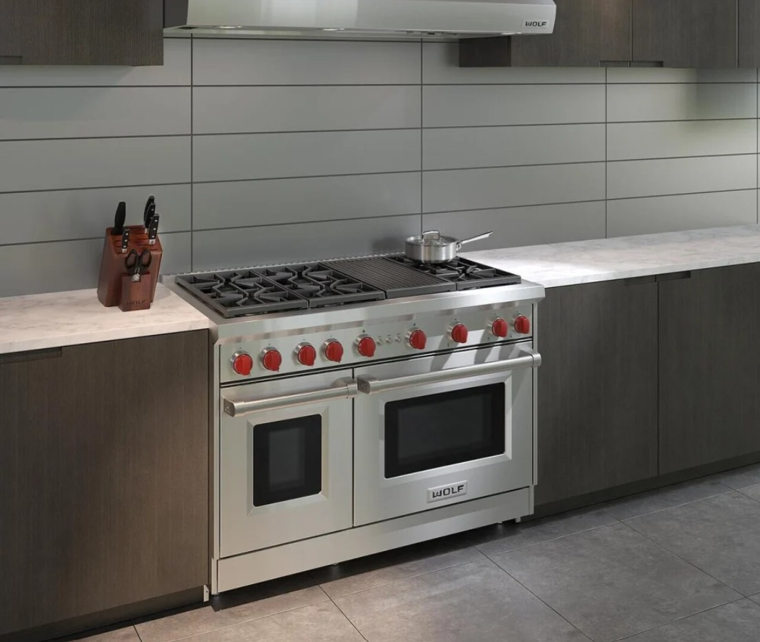 48" Professional Gas Cooktop with 6 Burners - Thumbnail 2