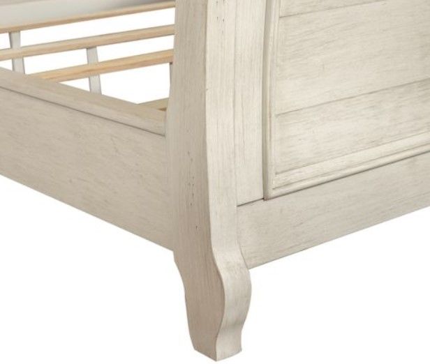 Liberty Furniture Farmhouse Reimagined Antique White Queen Sleigh Bed-3