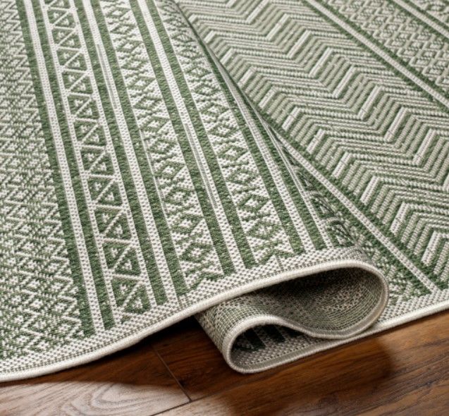 Surya Eagean Green 4'x6' Area Rug-2