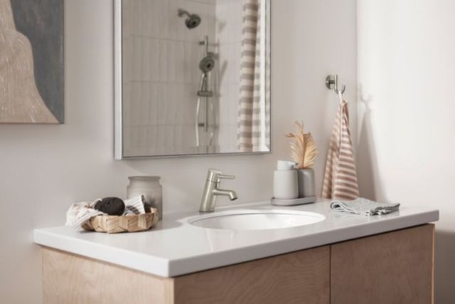 Peerless Precept® Brushed Nickel Single Handle Bathroom Faucet-3