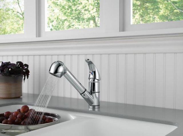 Peerless Core Chrome Kitchen Pull-Out Faucet-3