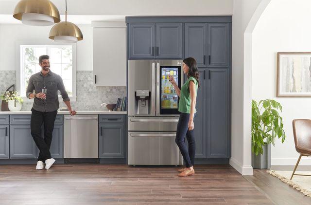 LG 36 in. 29.5 Cu. Ft. PrintProof™ Stainless Steel French Door Refrigerator with CraftIce™-15