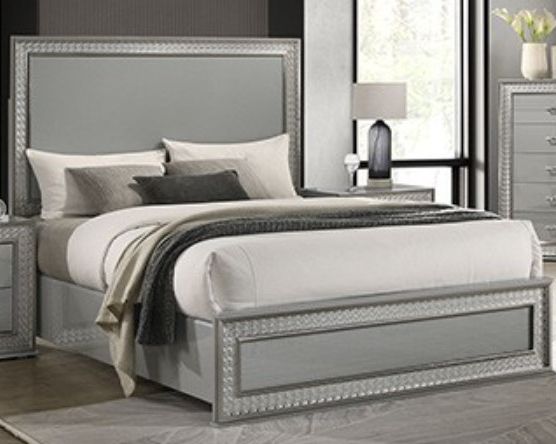 Furniture of America® Cassiopeia Metallic Gray 79" Eastern King Panel Bed-0