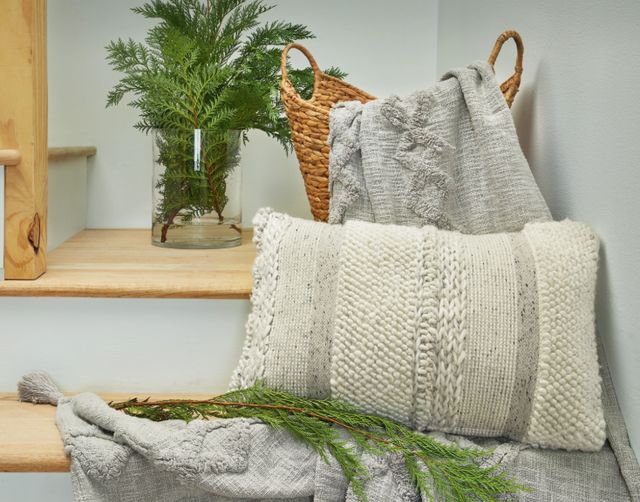Signature Design by Ashley® Standon Gray/White Pillow-3
