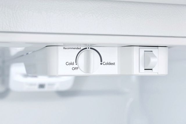 Frigidaire® 30" 20.0 Cu. Ft. White Top Freezer Refrigerator-3