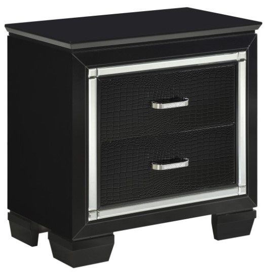 Homelegance® Allura 4-Piece Black Queen Panel Bedroom Set-2
