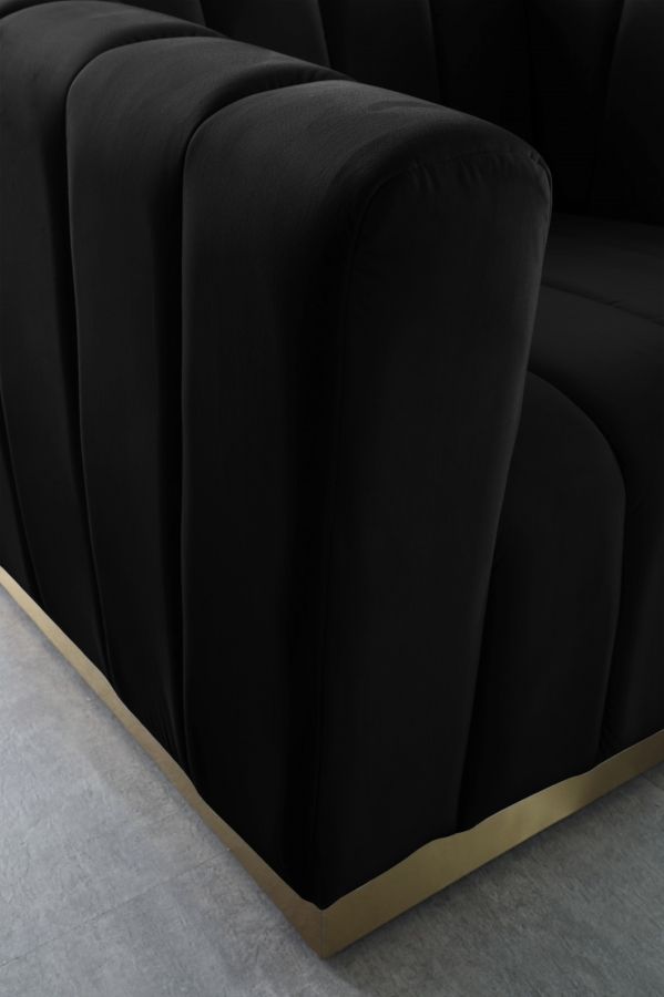 Meridian Furniture Marlon Black Velvet Loveseat-3