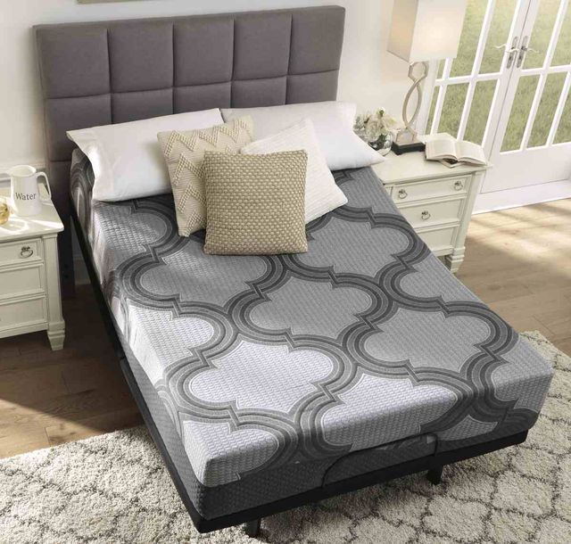 Sierra Sleep® by Ashley® 1100 Hybrid Firm Tight Top Queen Mattress in a Box-7