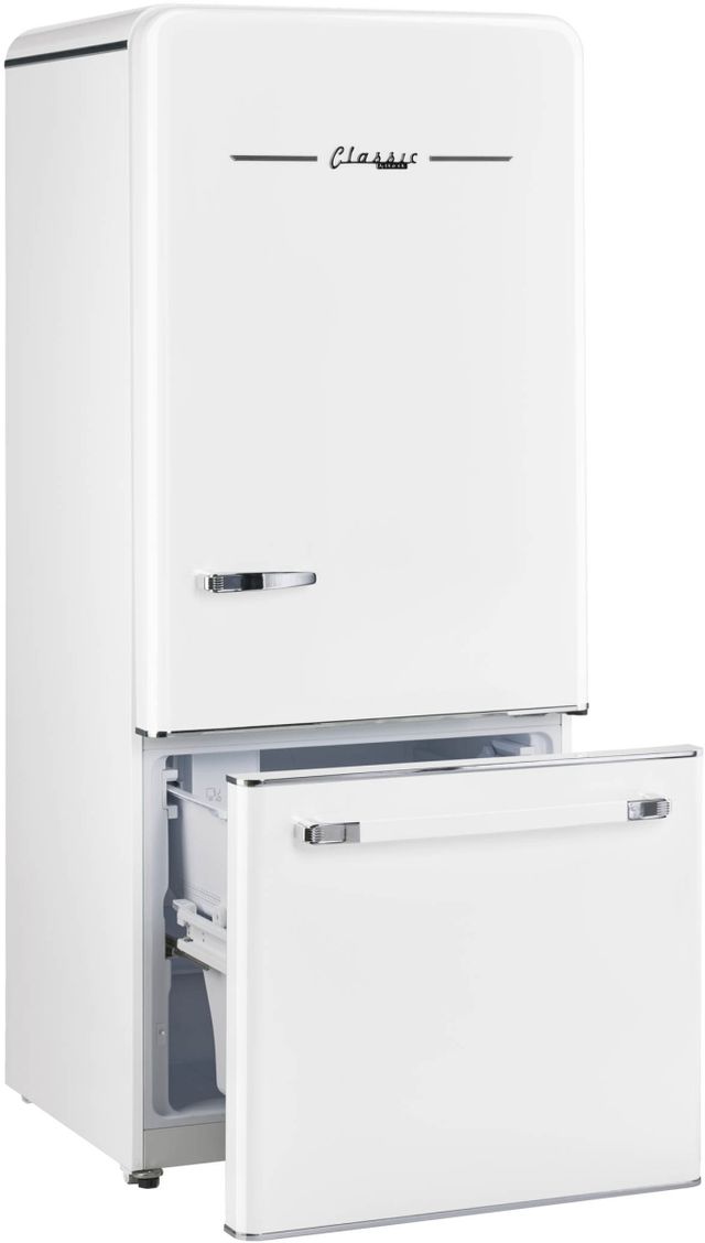 Unique® Appliances Classic Retro 30" 17.7 Cu. Ft. Marshmallow White Bottom Freezer Refrigerator-3