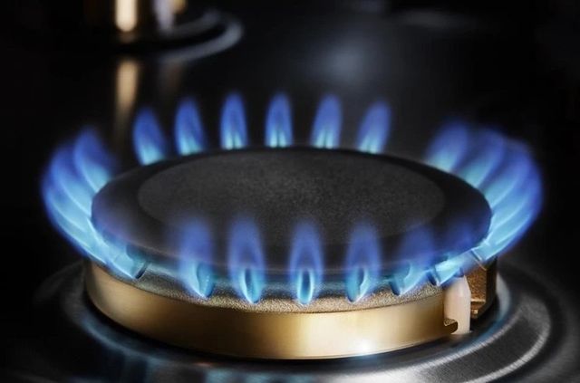 JennAir® 36" Black Natural Gas Downdraft Cooktop-2