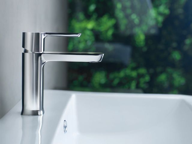 Delta Modern Chrome 6" Single Handle Project-Pack Bathroom Faucet with Drain-4