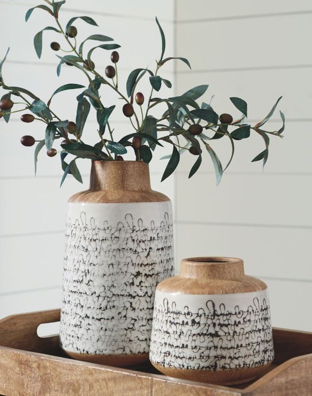 Signature Design by Ashley® Meghan 2-Piece Black/Tan Vase Set-1