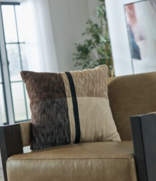 Signature Design by Ashley® Adrielton 4-Piece Black/Brown/Tan Pillow Set-3