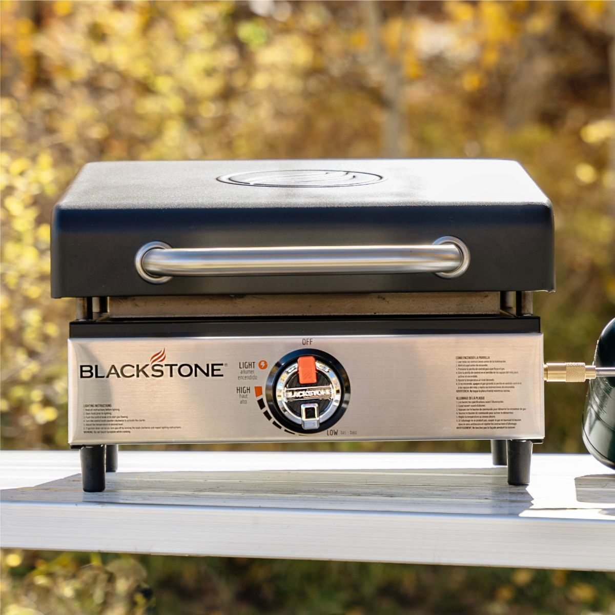 Blackstone On The Go 17" Tabletop Griddle with Hood - Thumbnail 5