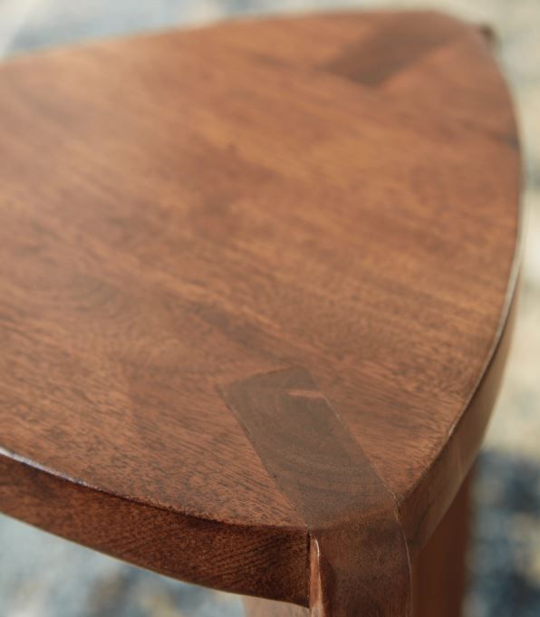 Signature Design by Ashley® Brynnleigh 2-Piece Medium Brown Accent Table Set-4