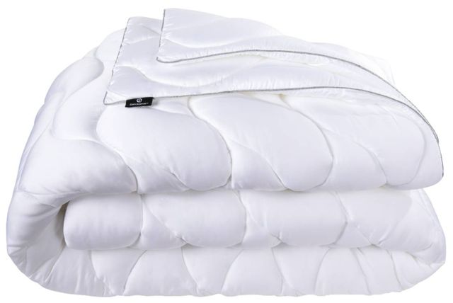 BEDGEAR® Performance® Lyocell and Nylon Blend Ultra Weight Full/Queen Comforter-0