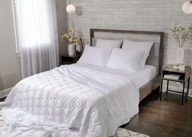 BEDGEAR® Dri-Tec® Performance White Split King Sheet Set-3