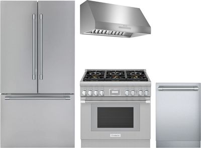 Front view of the Thermador® 4 Piece Stainless Steel Kitchen Package