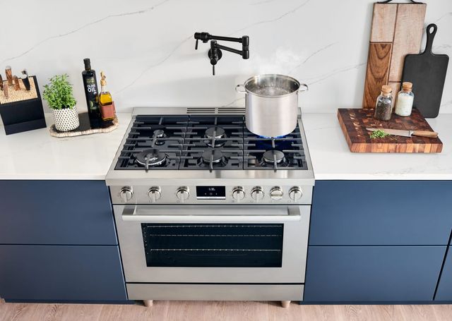 Bosch® 800 Series 36" Stainless Steel Pro Style Gas Range-15