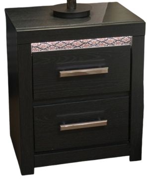 Click to view more images of the product.